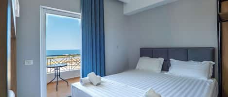 Quadruple Room, Sea View | In-room safe, desk, iron/ironing board, free WiFi