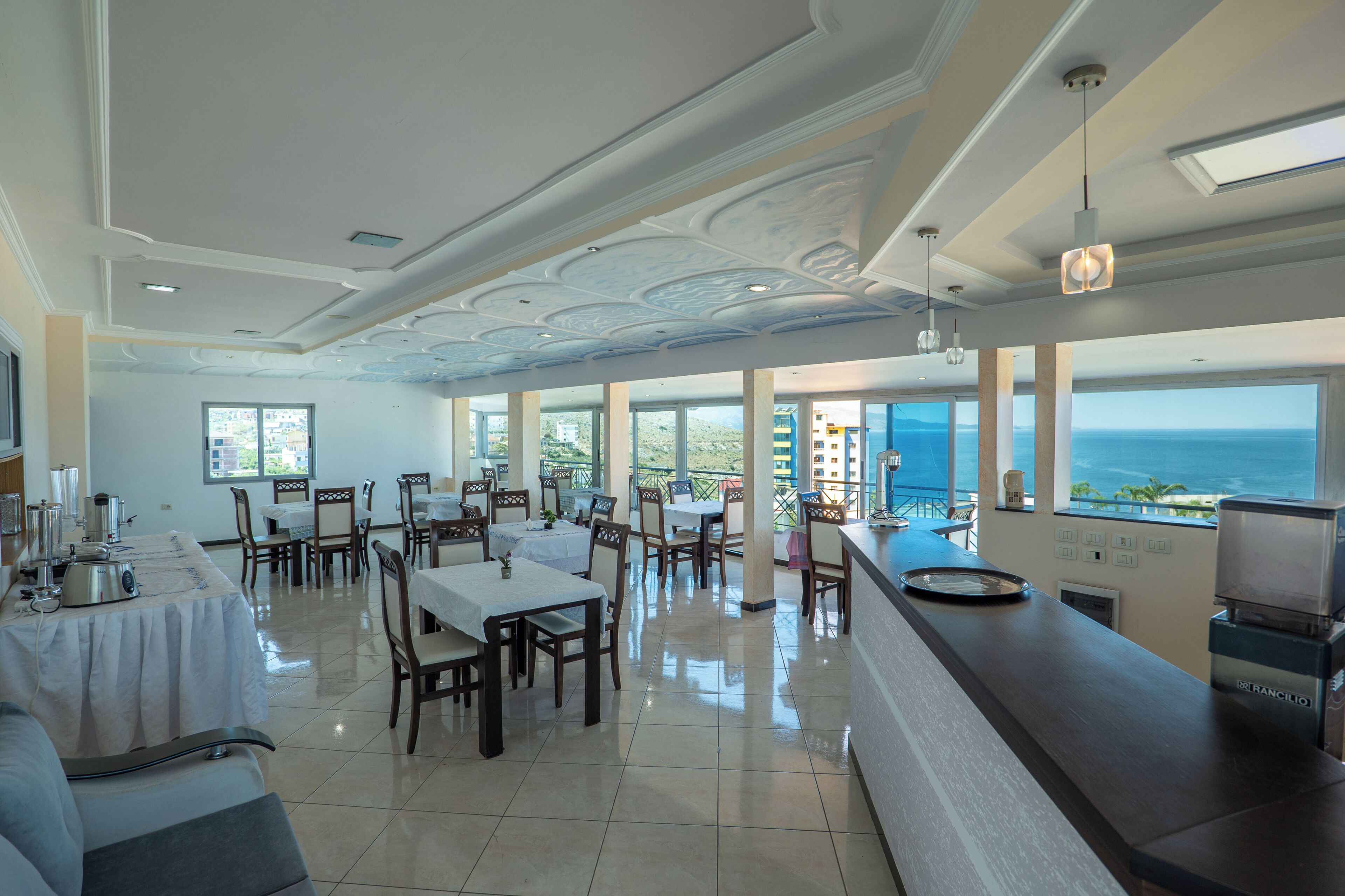 Photo - Sunny Hotel