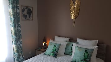 1 bedroom, premium bedding, memory foam beds, individually decorated