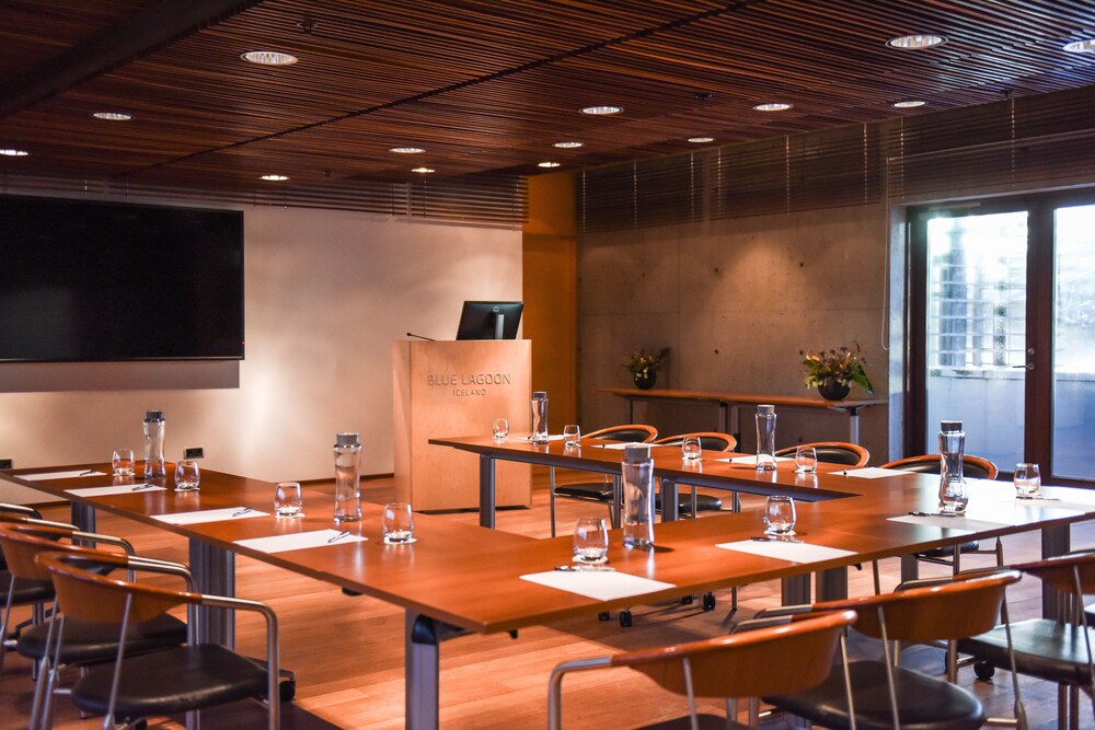 The Retreat at Blue Lagoon Iceland by null