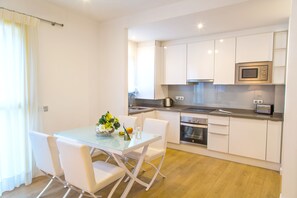 Private kitchen - Apartamentos Pompidou (Málaga)