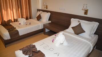 Superior Double or Twin Room | Minibar, in-room safe, desk, blackout curtains