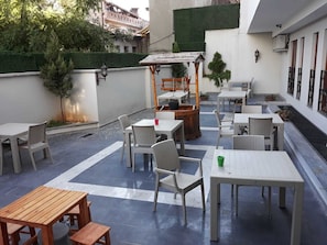 Outdoor dining - Ada Hotel (Gaziantep)