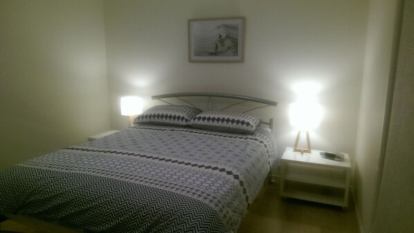 3 Schlafzimmer, Bügeleisen/Bügelbrett, Bettwäsche