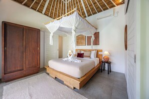 4 Schlafzimmer, Zimmersafe, Bügeleisen/Bügelbrett, WLAN