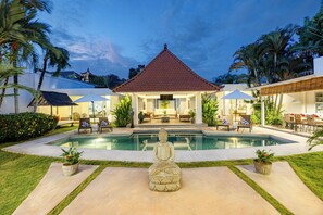 Outdoor pool, sun loungers