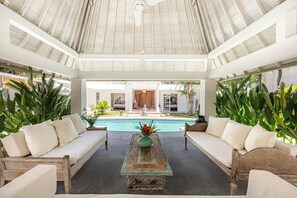 Terrace/patio - Villa Mutiara Putih by Optimum Bali, Central Seminyak, Walk to beach (Seminyak)