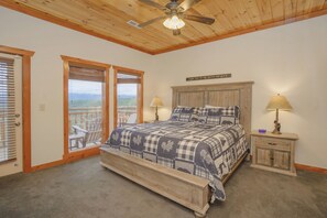 7 bedrooms, iron/ironing board, free WiFi, bed sheets - Splash Manor: Indoor Pool, Spectacular Views, Theater, Games, near Attractions (Sevierville)