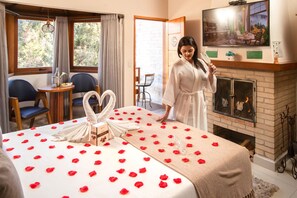 Colchones con pillow-top, minibar y espacio para trabajar con laptop