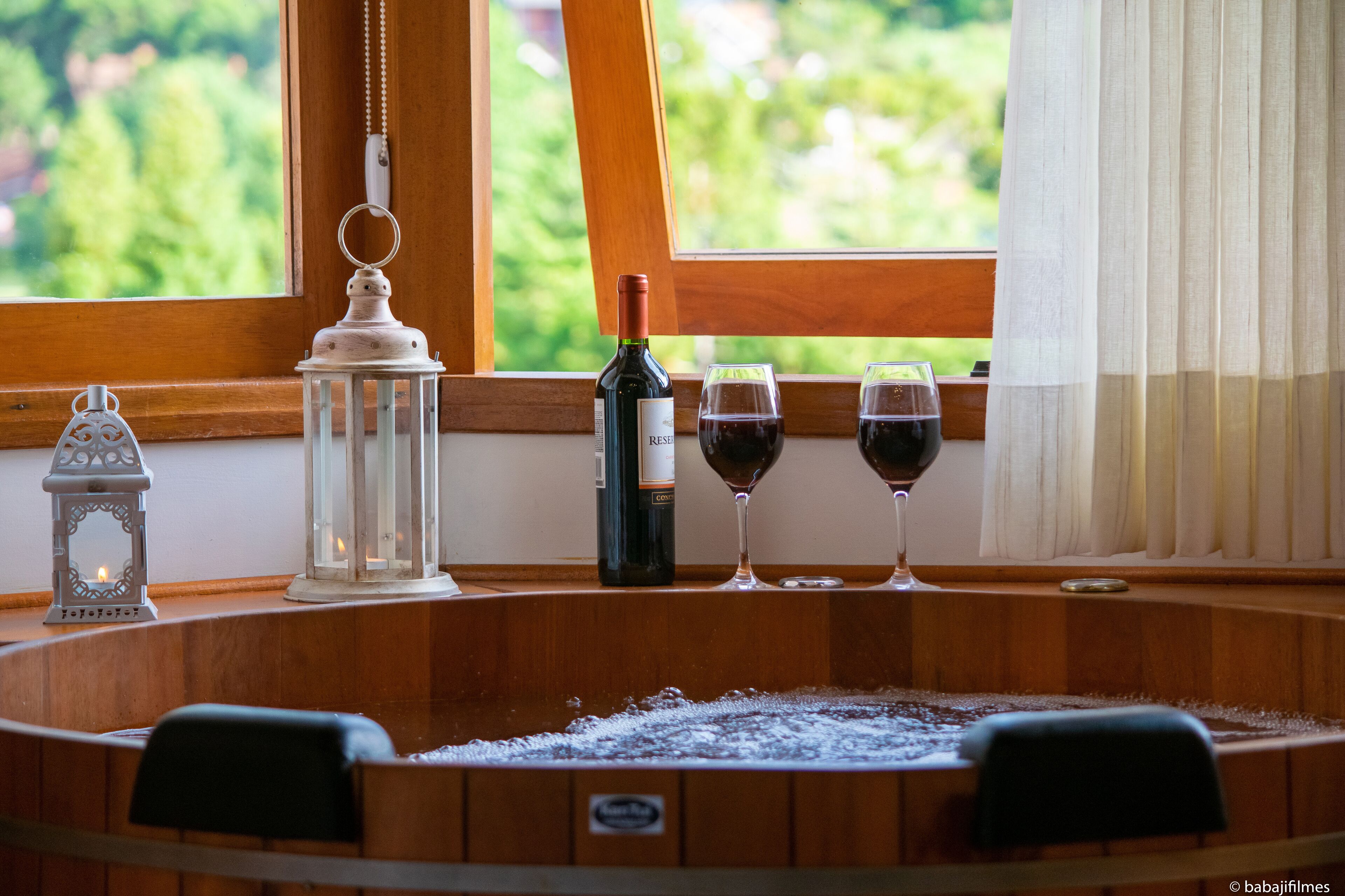 Lyxsvit (Banheira Ofurô) | Privat bubbelpool