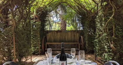 Tasma House Daylesford Family/Groups - up to 16