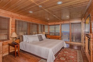 17 عدّة غرف نوم ومكواة/لوح كي وواي فاي مجانًا وملاءات أسرّة