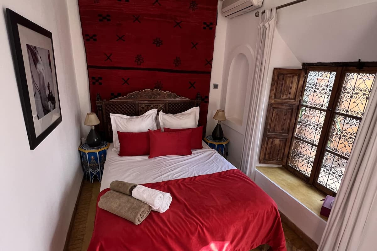 Comfort kamer | Individueel gedecoreerd, verduisterende gordijnen, geluiddichte muren