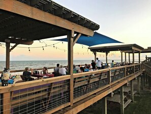 Outdoor dining - Las Brisas - Big Ocean Views, Easy Beach Access! (Surfside Beach)