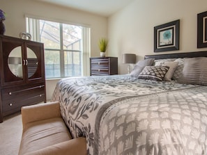 5 bedrooms, iron/ironing board, WiFi, bed sheets - Luxurious with Privacy in 5 Bedroom with Private Pool by Florida Dream Homes (Kissimmee)