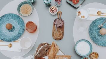 Breakfast meal