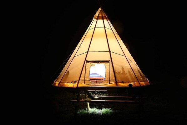 Tepee | 1 bedroom, individually decorated, individually furnished