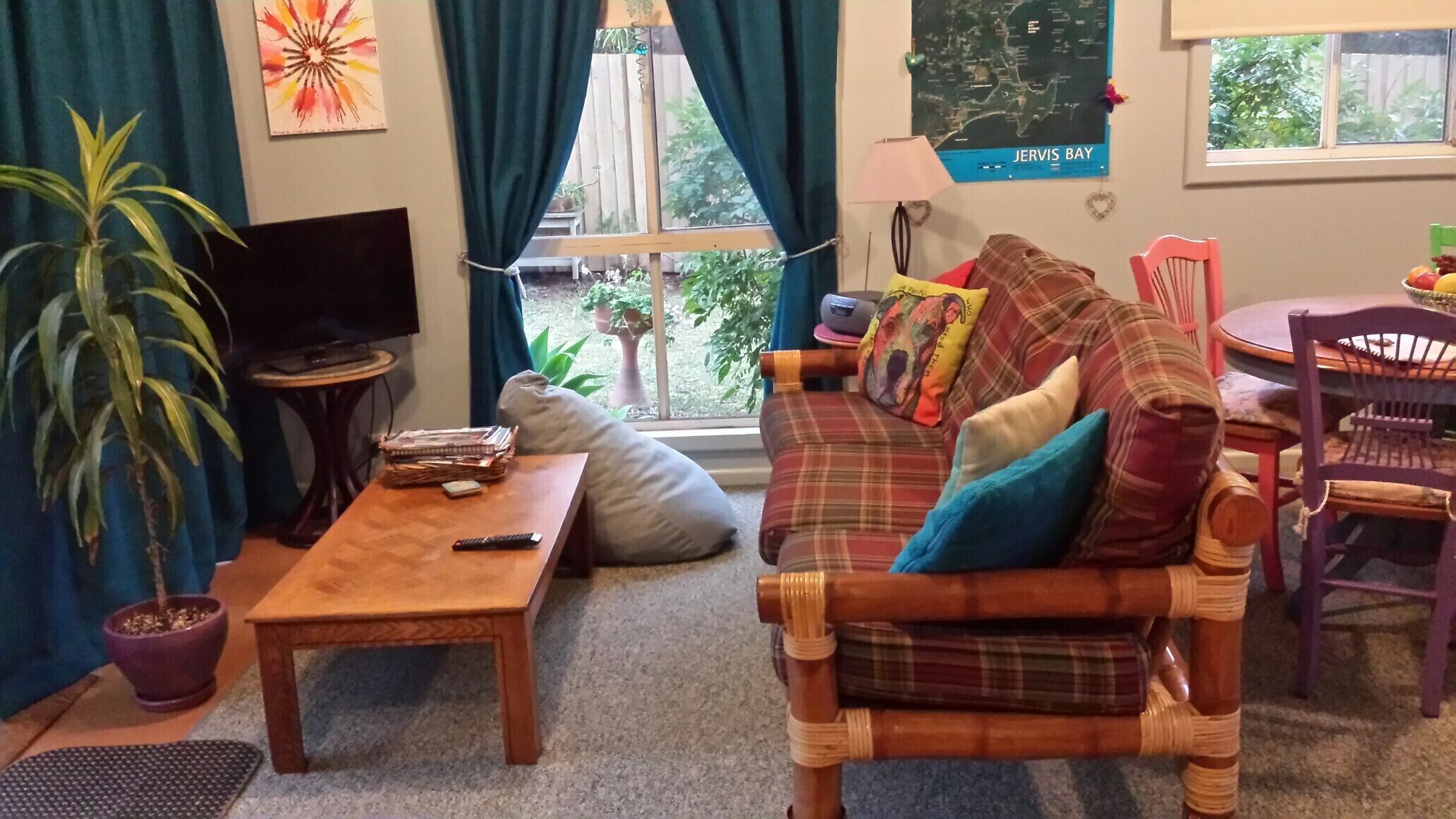 Top 11 PetFriendly Cabin Rentals On The South Coast, Australia