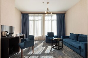 Ropa de cama hipoalergénica, colchones Tempur-Pedic y minibar 