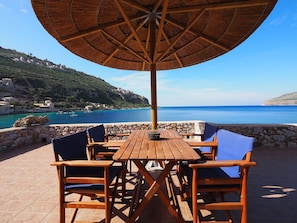 Villa | Terrace/patio