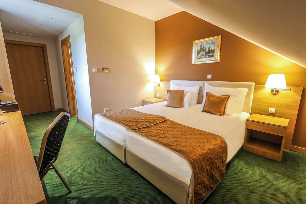 Chambre Classique Double ou avec lits jumeaux