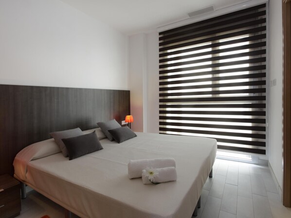 1 bedroom, iron/ironing board, Internet, bed sheets - One-bedroom superior apartment with sofa bed (Barcelona)