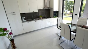 Apartment, 2 Bedrooms, Ground Floor | Private kitchen - Apartment Helena (Malinska-Dubasnica)