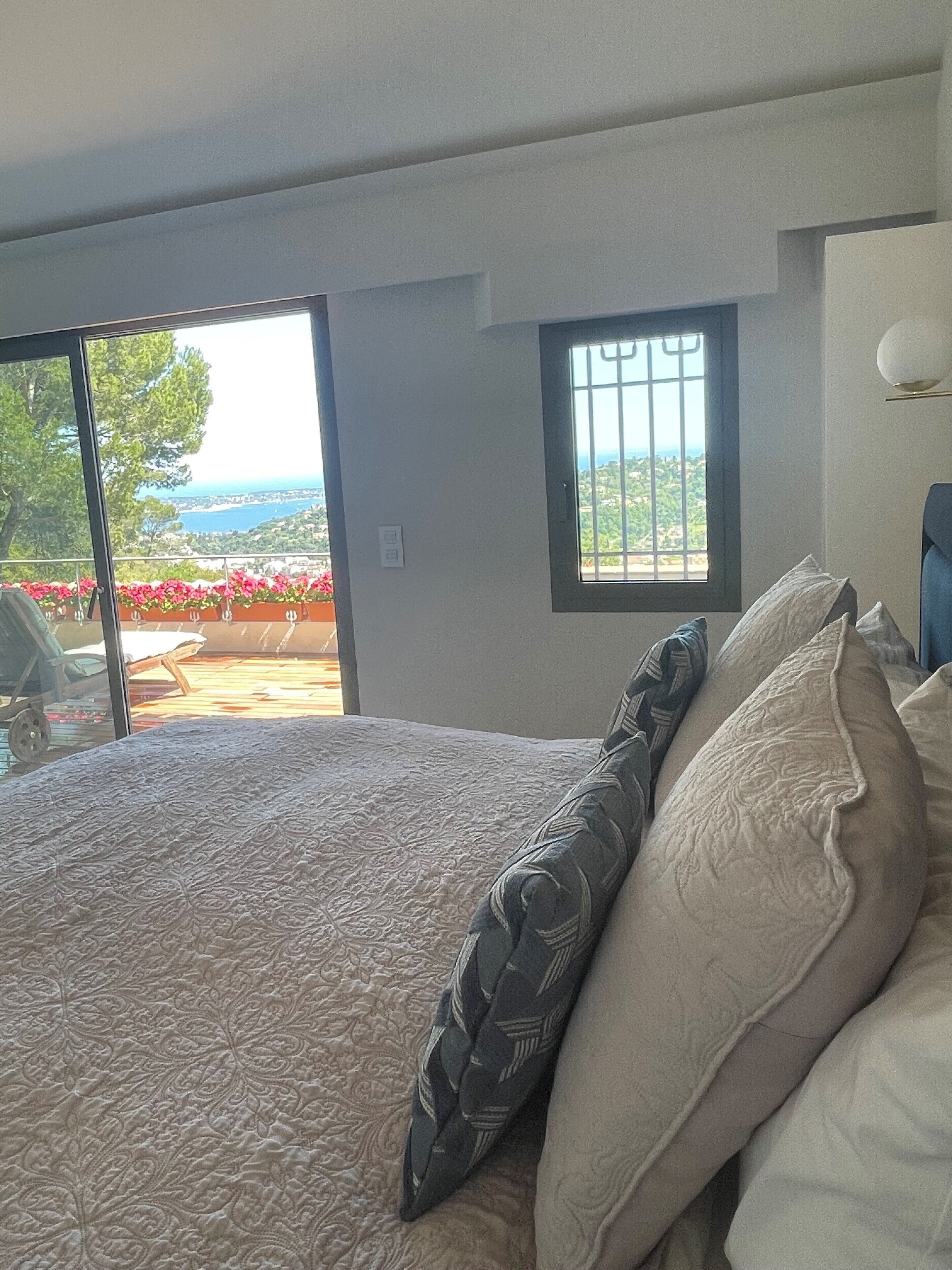 6 dormitorios, tabla de planchar con plancha, wifi gratis y ropa de cama