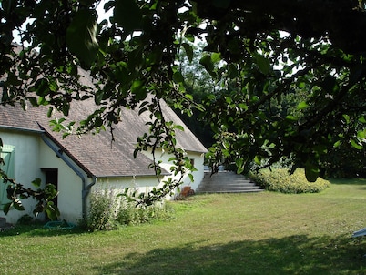 House - garden - private swimming pool.2 pers