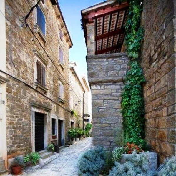 Exterior - Holiday Home Daska (Groznjan)