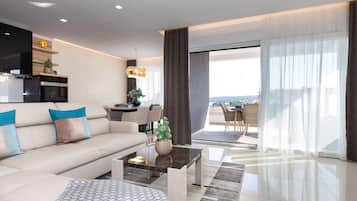 Leilighet, 2 soverom | Oppholdsområde | Flatskjerm-TV