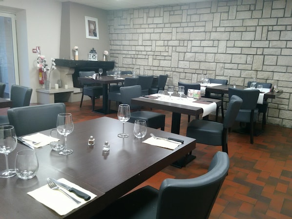 Restaurant - Hôtel Le Provençal (Euville)