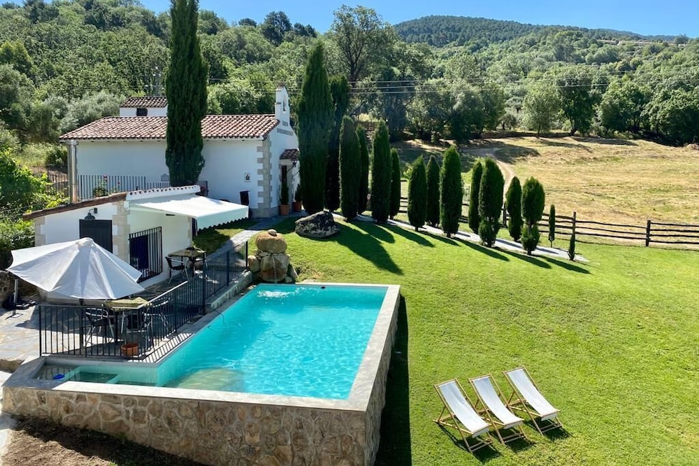 Farmhouse Finca El Aguilojo in Mombeltrán (Valle del Tiétar, Ávila)