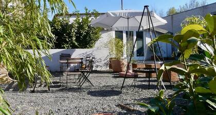 a-domo Apartments Mülheim - Apartments, Lofts & Hostel Rooms - short or longterm - single or grouptravel