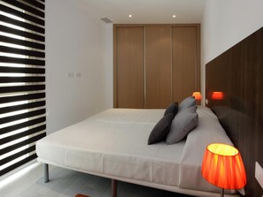 1 habitación, tabla de planchar con plancha y acceso a internet