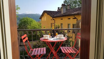 Apartment, Non Smoking, Mountain View (Arlecchino) | 1 bedroom, premium bedding, individually decorated