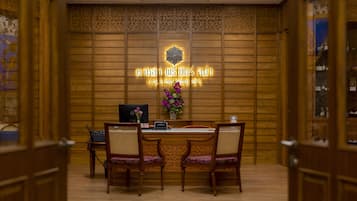 Θεραπείες περιποίησης σώματος, αρωματοθεραπεία, σουηδικό μασάζ