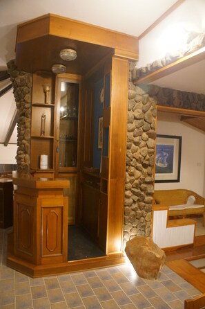 Interior - Nea Villa, for 11 people, swimming pool, panoramic terrace, 70 mt from the beach (sant'antioco)