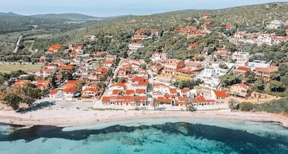 Nea Villa, for 11 people, swimming pool, panoramic terrace, 70 mt from the beach