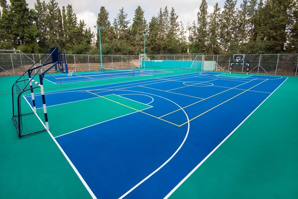 Tennis court