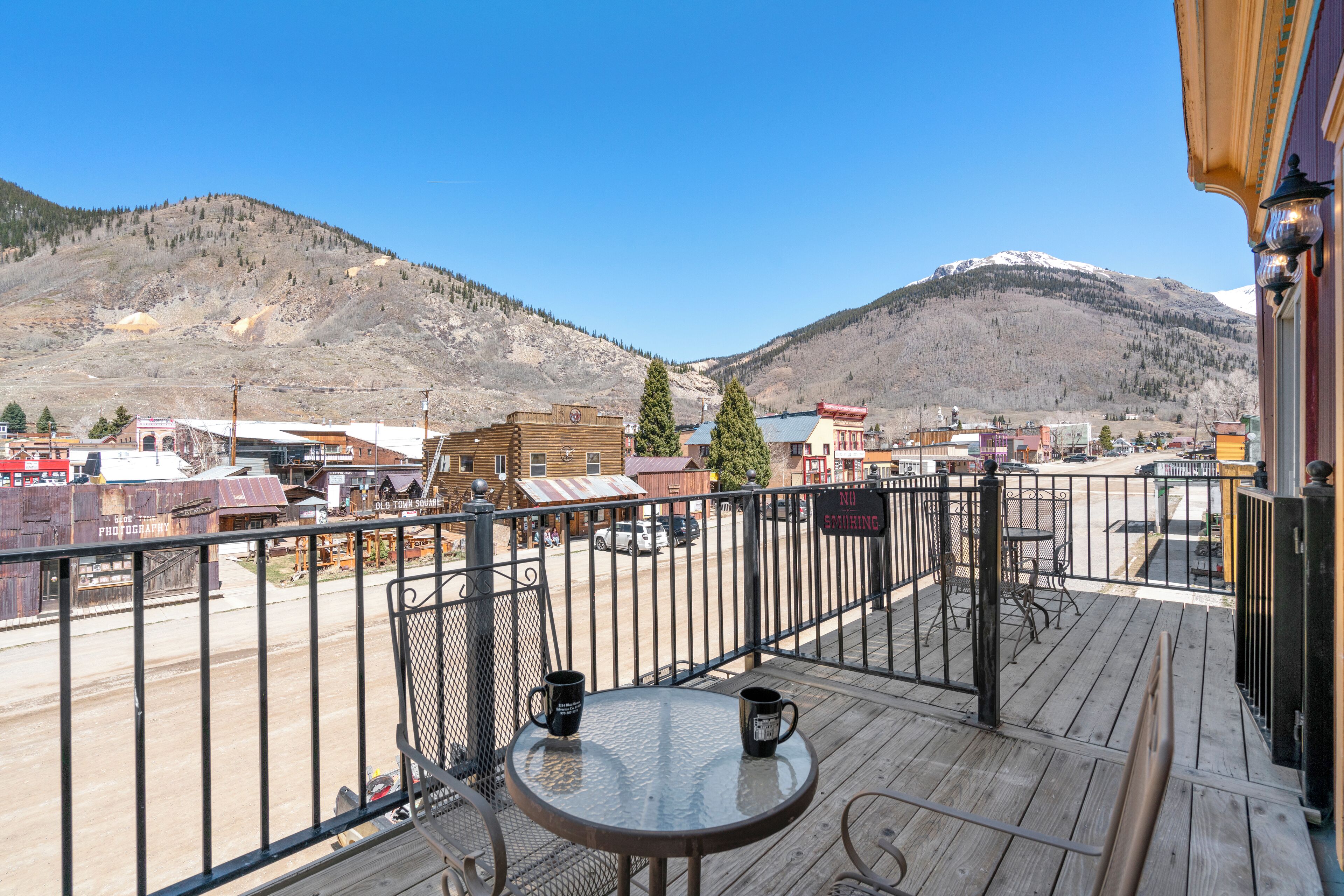 Romantic Suite, 1 King Bed, Non Smoking, Mountain View | Terrace/patio
