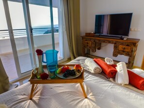 3 室のベッドルーム、アイロン / アイロン台、インターネット、ベッドシーツ