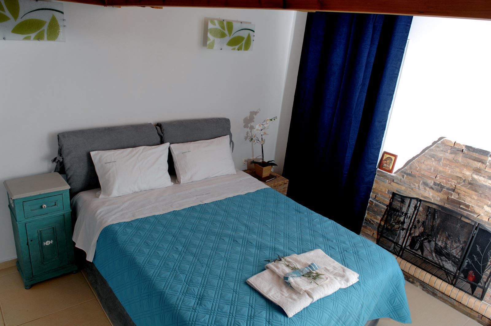 Duplex (Theoni) | Iron/ironing board, free cots/infant beds, free WiFi, bed sheets
