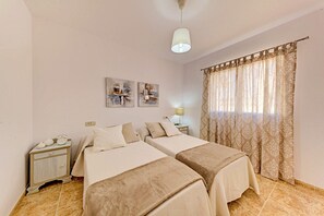 3 Schlafzimmer, Zimmersafe, Bügeleisen/Bügelbrett, kostenloses WLAN