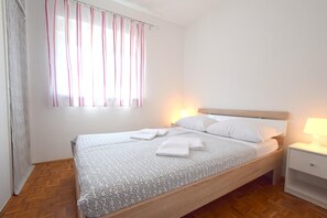 Apartment, 2 Schlafzimmer | Kostenloses WLAN, Bettwäsche