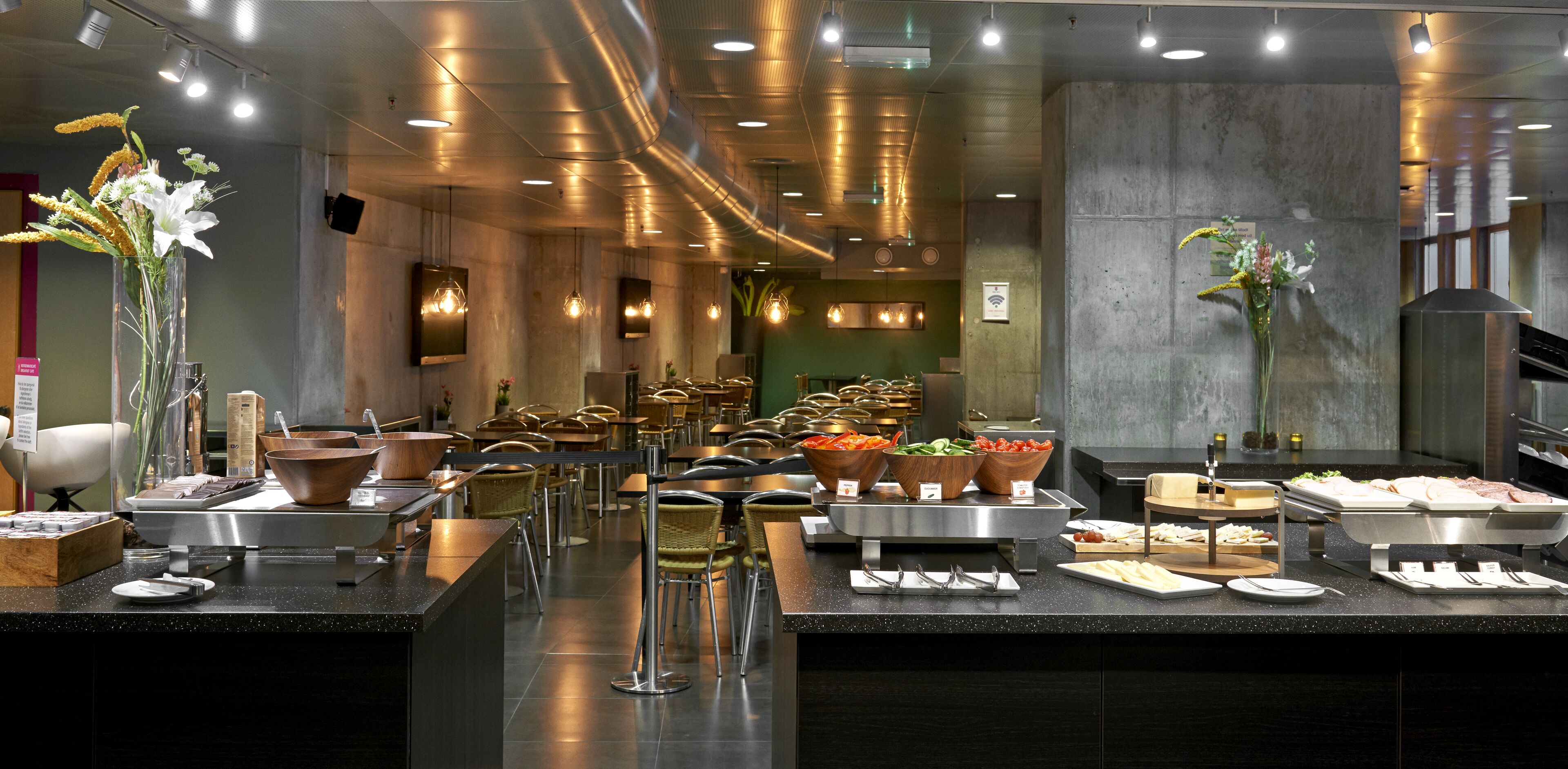 Daily continental breakfast (DKK 110 per person)