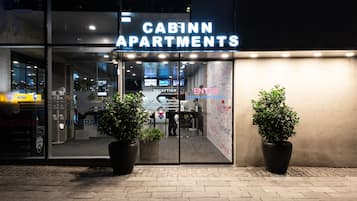 Pintu masuk properti