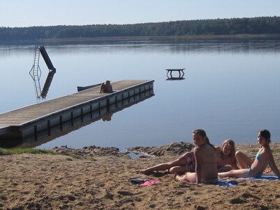 Sweden villa with 2 boats on Lake Useriner at Müritz National Park