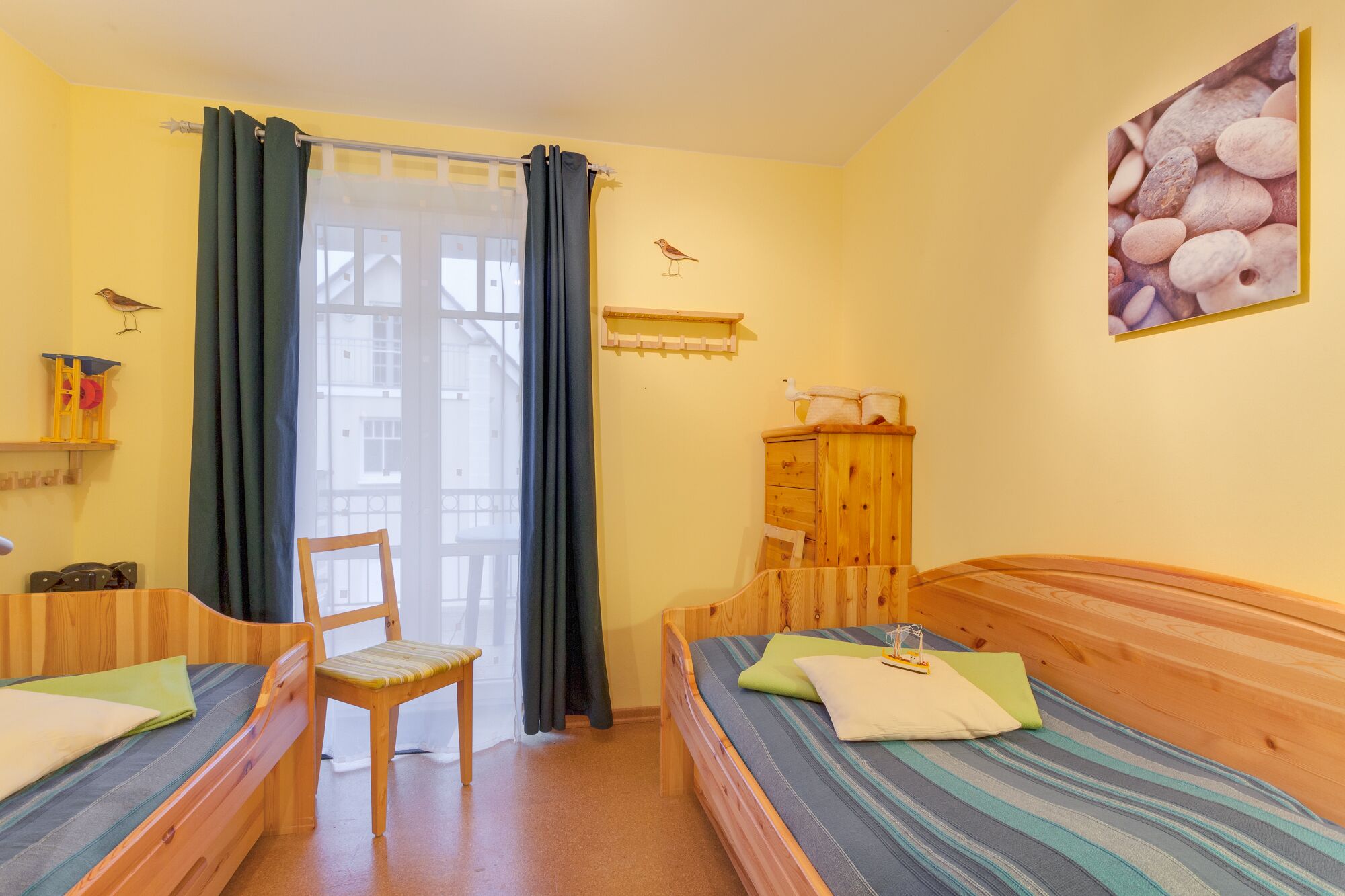 2 bedrooms, iron/ironing board, travel cot, WiFi