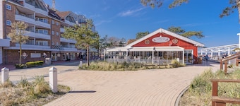 1 Localização da Praia, Junto a um Parque, com Piscina, Sala de Jogos